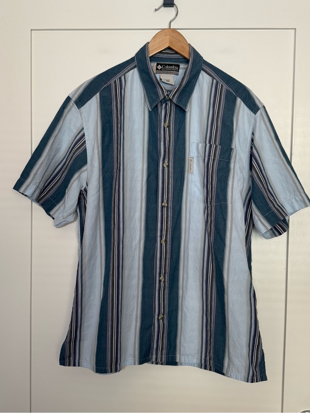 Columbia Shirt Mens L Blue Striped Short Sleeve Button Up Outdoor Camping Hiking